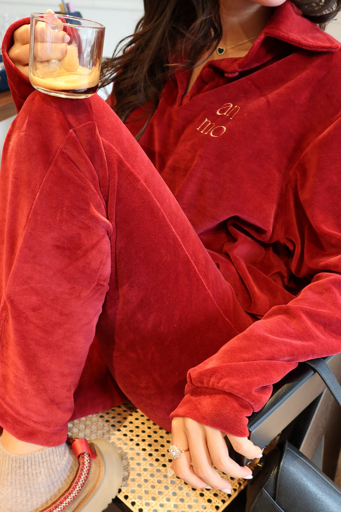 Iconic cherry red set