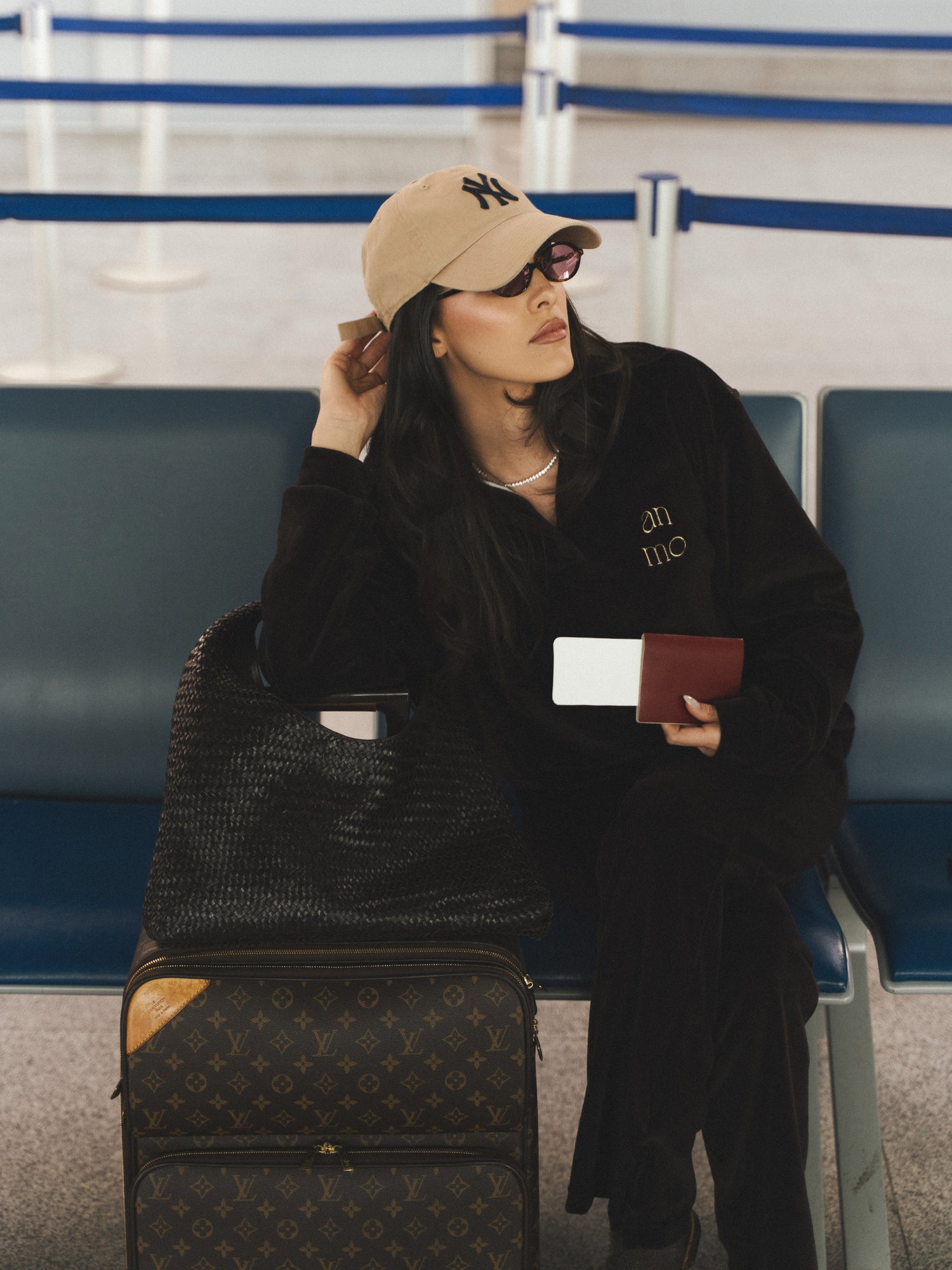 Iconic espresso brown set