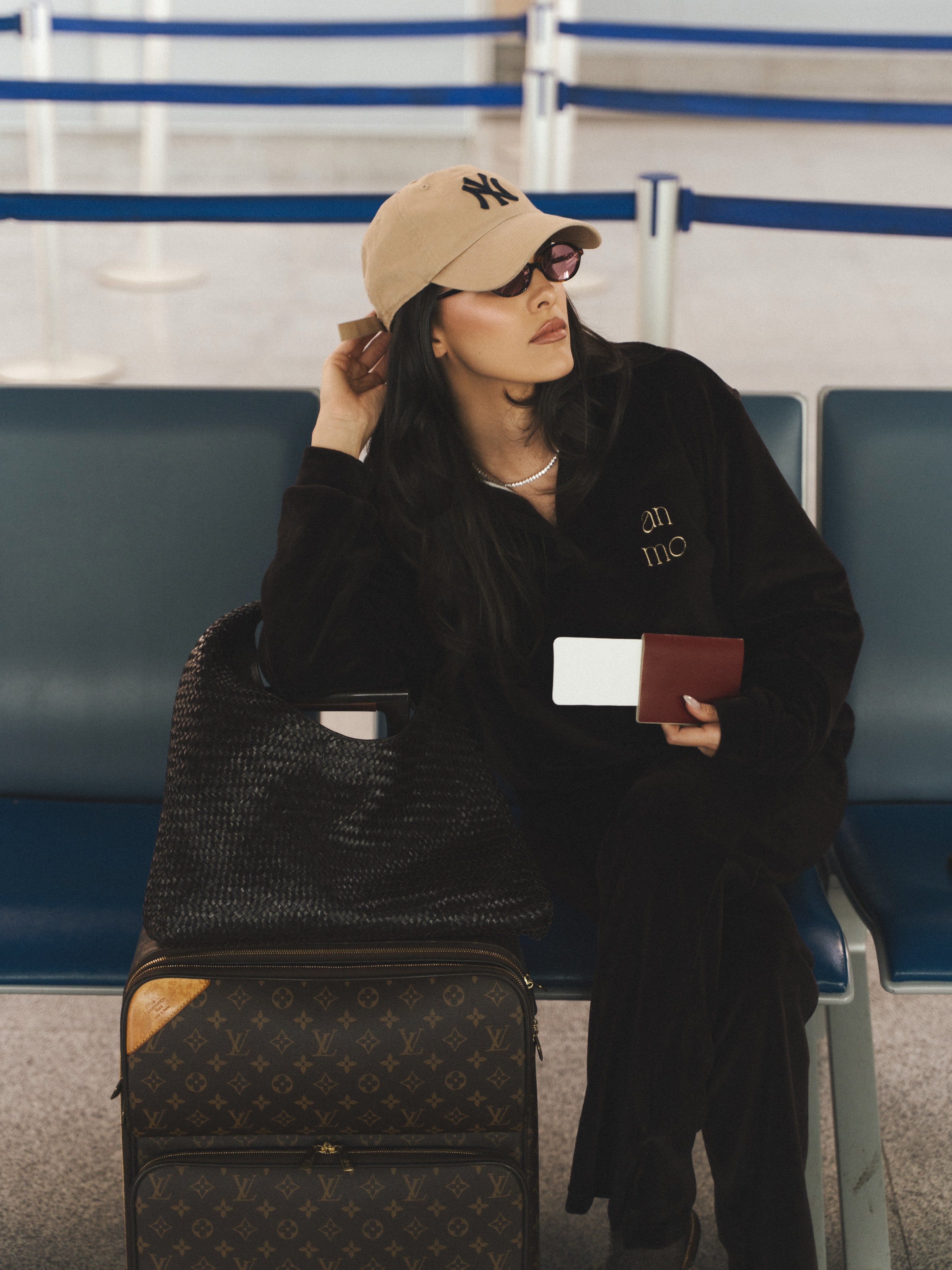 Iconic espresso brown set