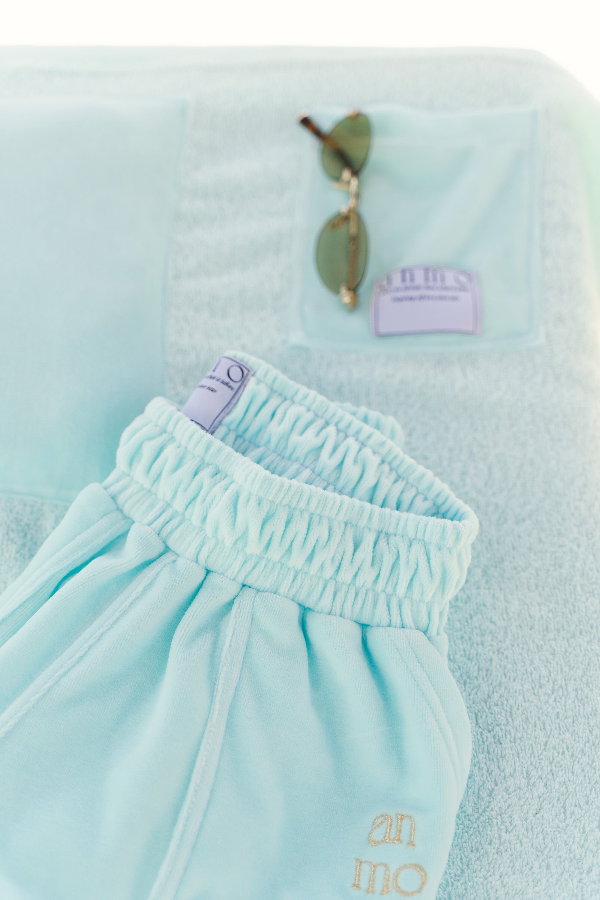 Iconic tiffany blue velvet set