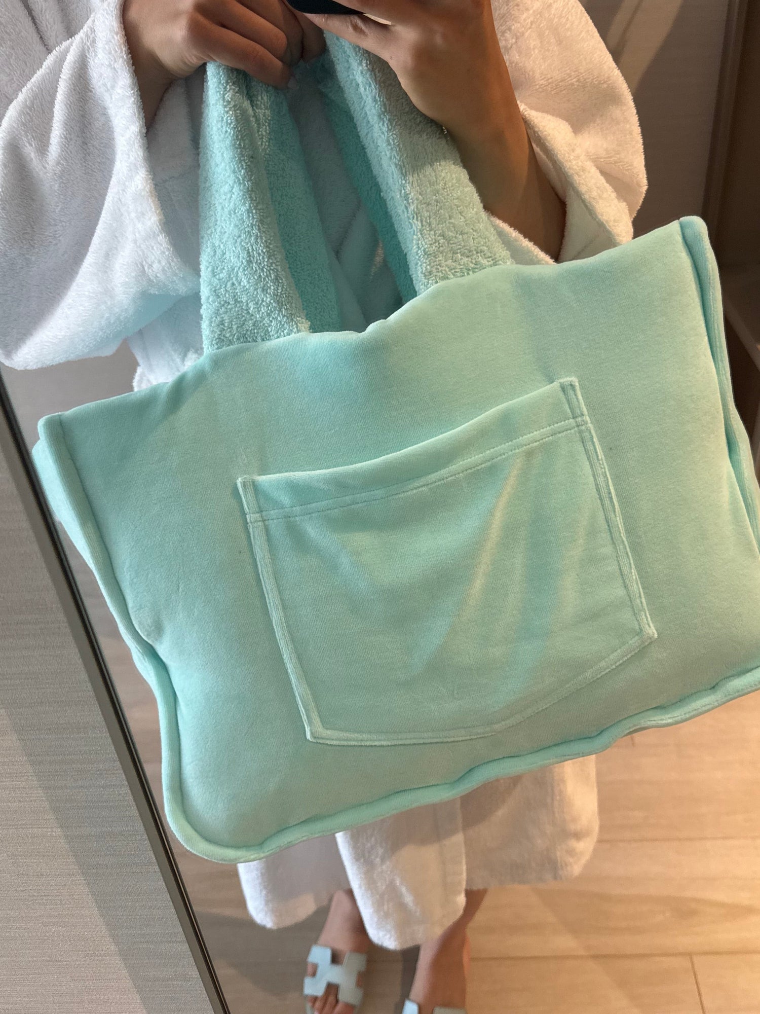 Anmo tote / tiffany blue